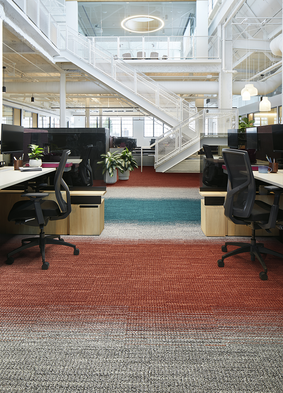 Woven Gradience Carpet Tile